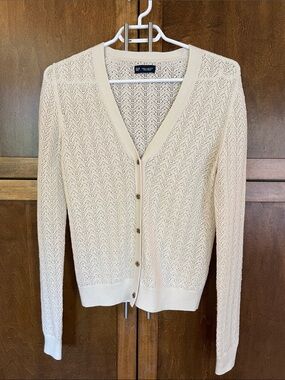 GAP light weight beige-tan knit cardigan.